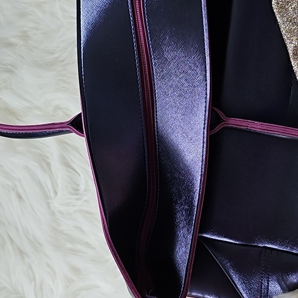 Bath & Body Works Shiny Navy Tote Bag with Gold Sparkle Pouch - Picture 9 of 12